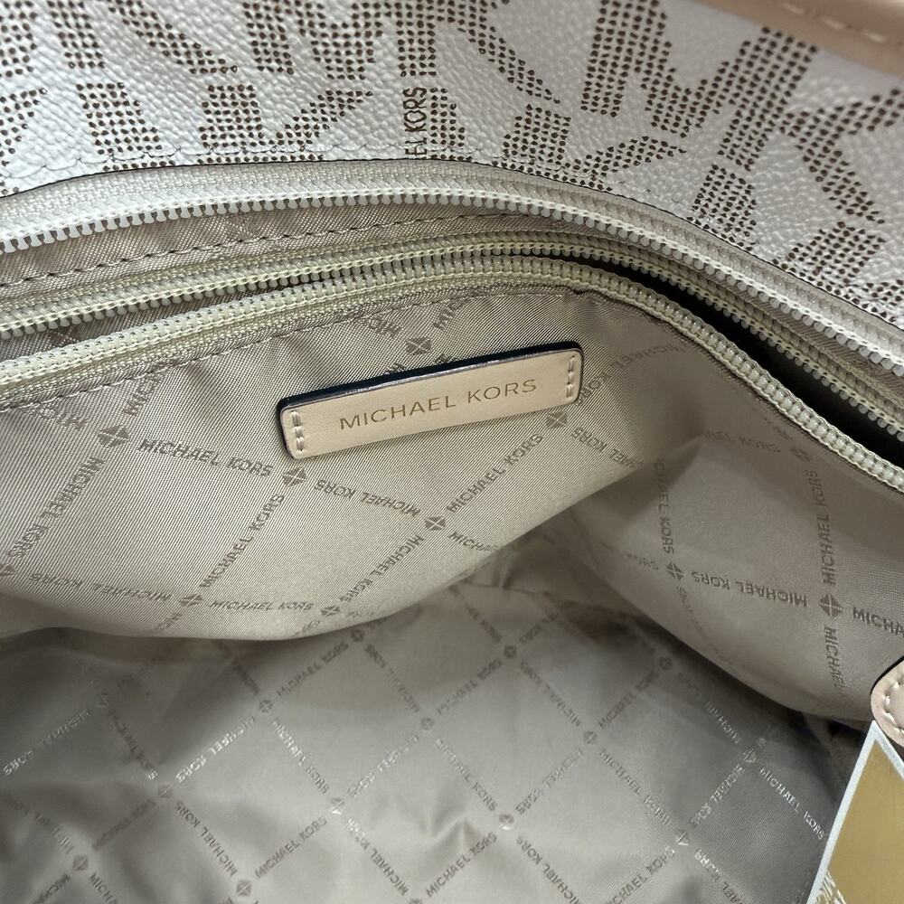 Michael Kors Jet Set Charm Large Vanilla Monogram Tote Bag Shoulder Purse - Picture 11 of 13